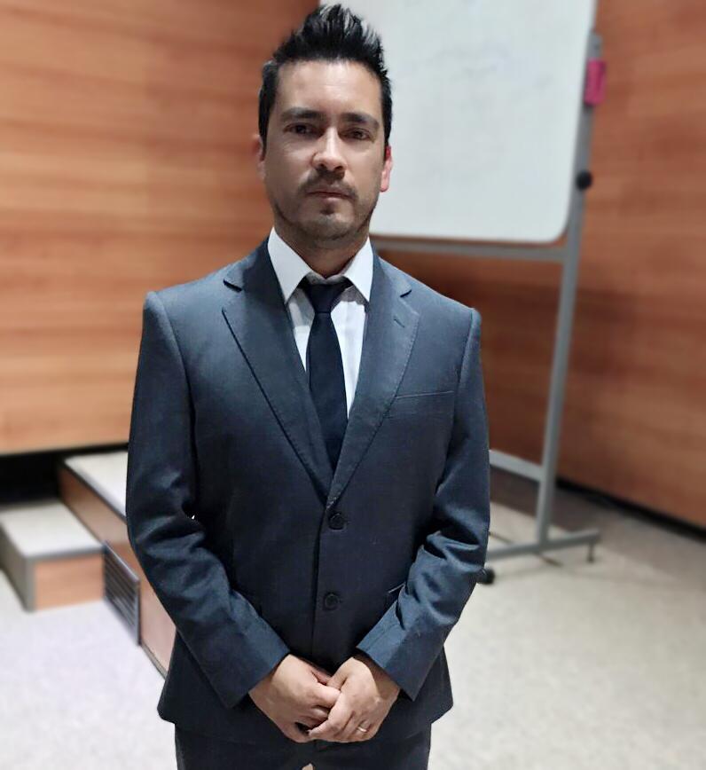 Prof. Marco Rivera